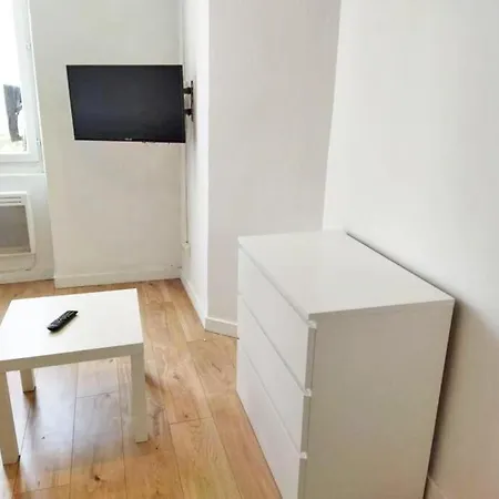 Budgetbnb - Au Calme - 17m2 - Proche St Anne - Zenith Omega تولون