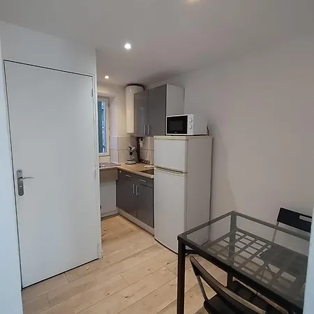 Appartement Budgetbnb - Au Calme - 17m2 - Proche St Anne - Zenith Omega