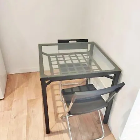 Apartamento Budgetbnb - Au Calme - 17m2 - Proche St Anne - Zenith Omega *